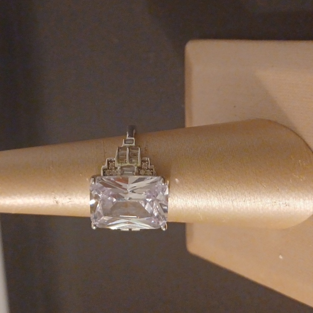 Diamond Simulant Ring! - image 2